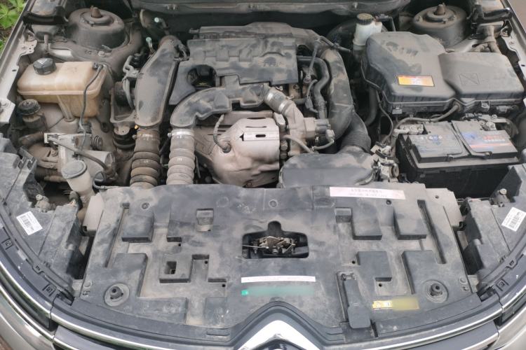 Used Citroen C5 2017 350THP Automatic Luxury Model Engine Bay