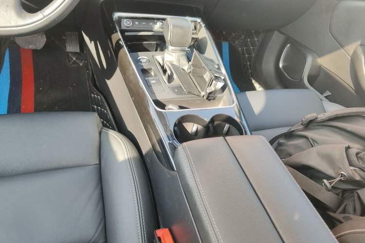 Used Citroen C5 2017 350THP Automatic Luxury Model Gear Lever