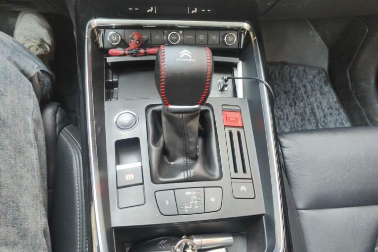 Used Citroen C5 2017 350THP Automatic Luxury Model Gear Lever