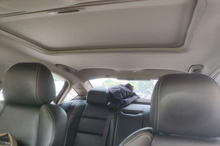 Used Citroen C5 2017 350THP Automatic Luxury Model Headliner