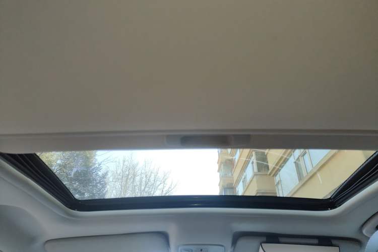Used Citroen C5 2017 350THP Automatic Luxury Model Headliner