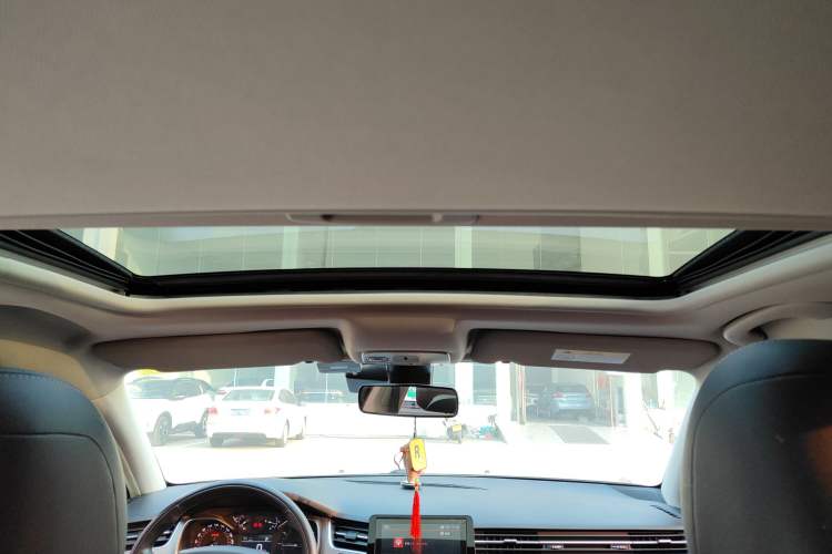 Used Citroen C5 2017 350THP Automatic Luxury Model Headliner