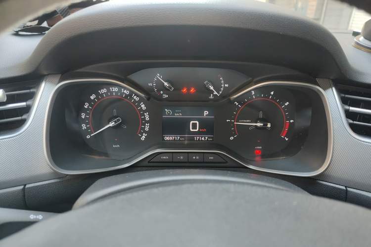 Used Citroen C5 2017 350THP Automatic Luxury Model Instrument Cluster