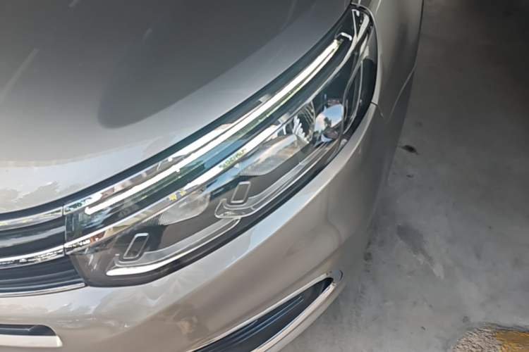 Used Citroen C5 2017 350THP Automatic Luxury Model Left Front Headlight