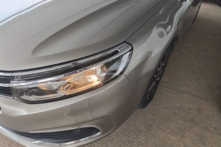 Used Citroen C5 2017 350THP Automatic Luxury Model Left Front Headlight