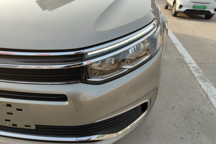 Used Citroen C5 2017 350THP Automatic Luxury Model Left Front Headlight