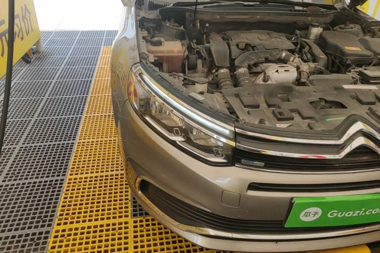 Used Citroen C5 2017 350THP Automatic Luxury Model Right Front Headlight