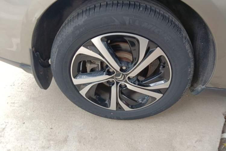 Used Citroen C5 2017 350THP Automatic Luxury Model Right Rear Wheel Hub