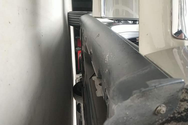 Used Citroen C5 2017 350THP Automatic Luxury Model Right Side Sill