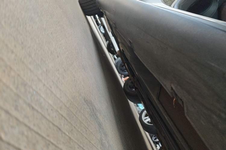Used Citroen C5 2017 350THP Automatic Luxury Model Right Side Sill