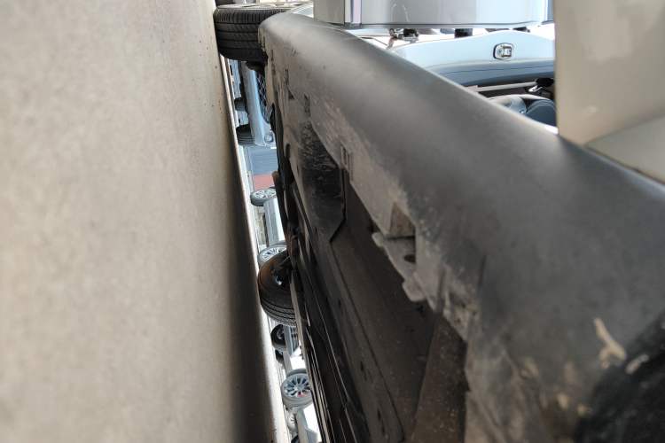 Used Citroen C5 2017 350THP Automatic Luxury Model Right Side Sill