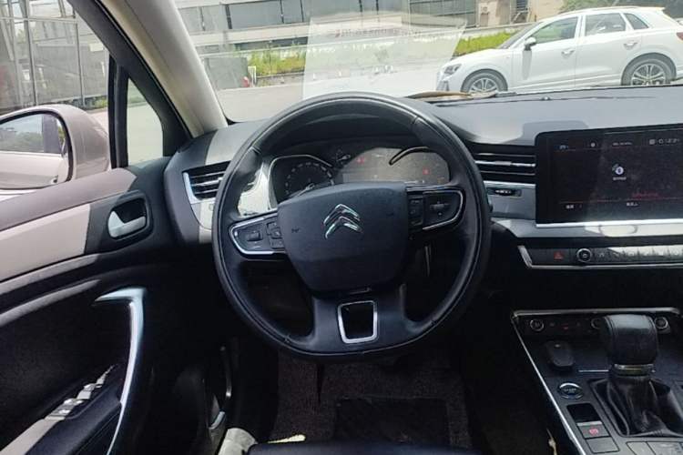 Used Citroen C5 2017 350THP Automatic Luxury Model Steering Wheel