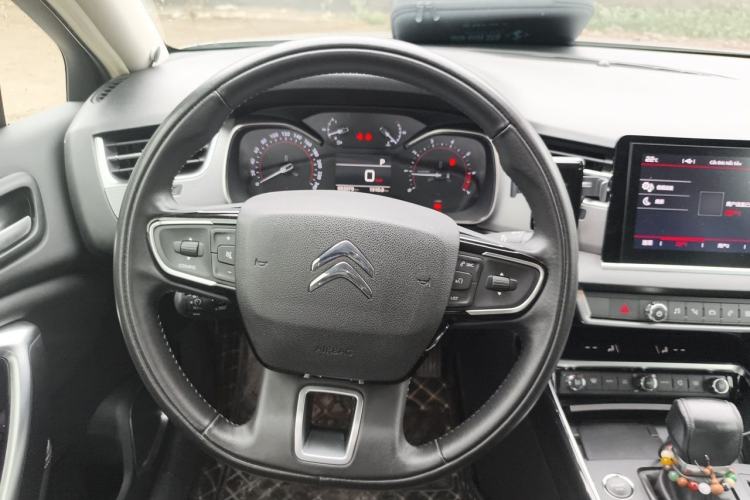 Used Citroen C5 2017 350THP Automatic Luxury Model Steering Wheel