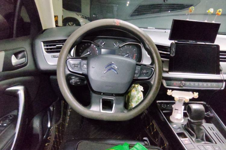 Used Citroen C5 2017 350THP Automatic Luxury Model Steering Wheel