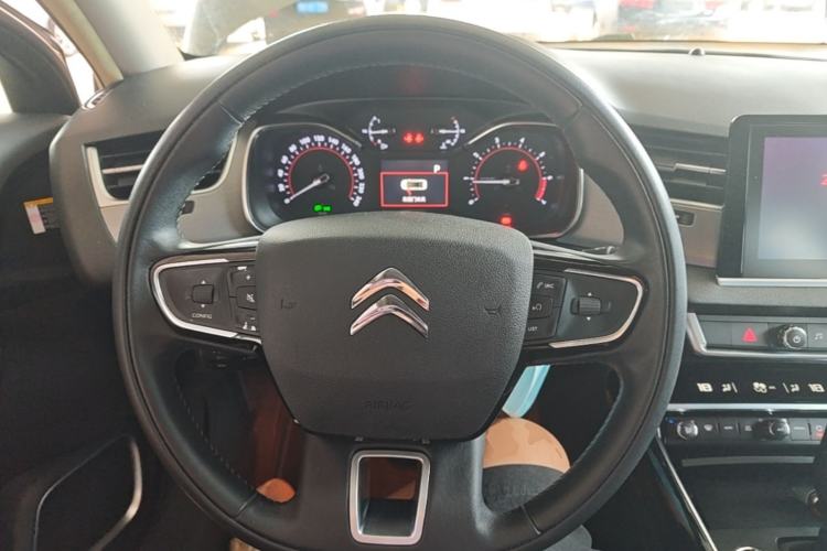 Used Citroen C5 2017 350THP Automatic Luxury Model Steering Wheel