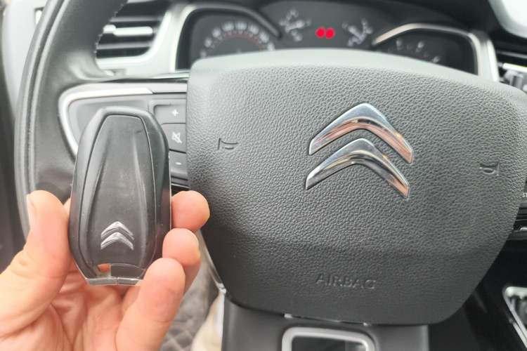 Used Citroen C5 2017 350THP Automatic Luxury Model Vehicle Key