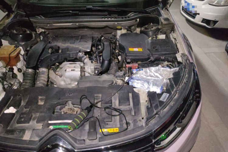 Used Citroen C5 2017 350THP Automatic Luxury Model Engine Bay Left