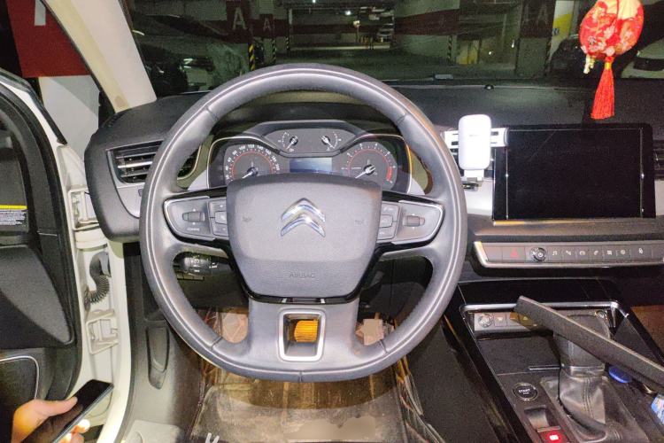 Used Citroen C5 2017 350THP Automatic Luxury Model Steering Wheel