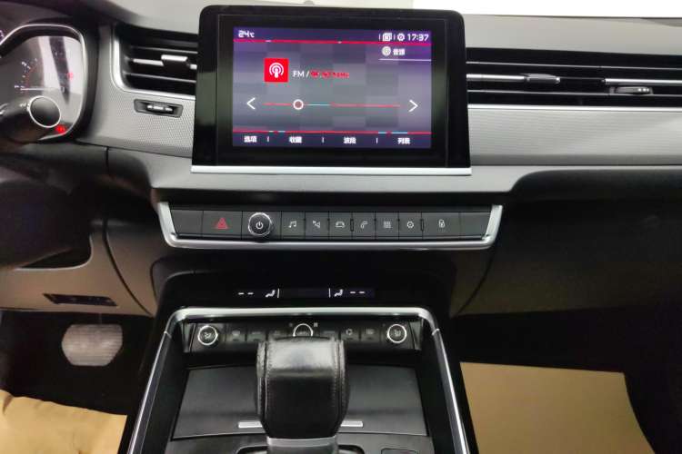 Used Citroen C5 2017 350THP Automatic Luxury Model Audio And AC Panel