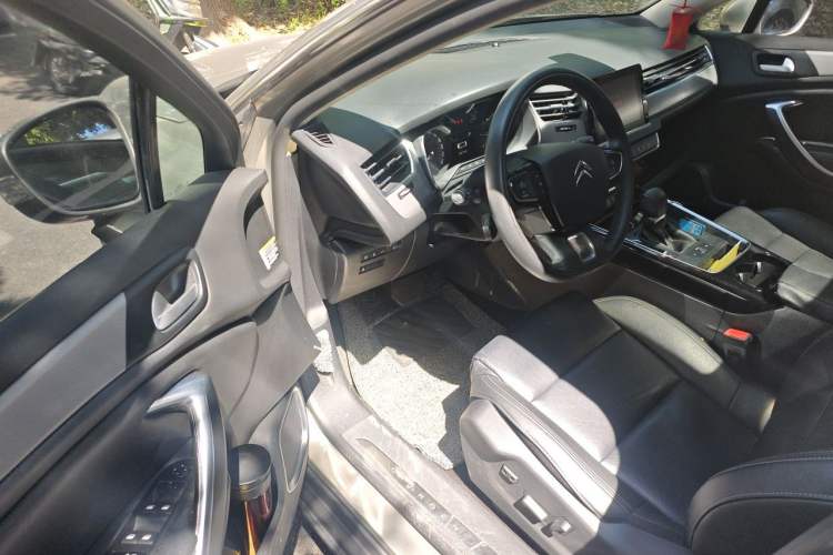 Used Citroen C5 2017 350THP Automatic Luxury Model Driver Seat