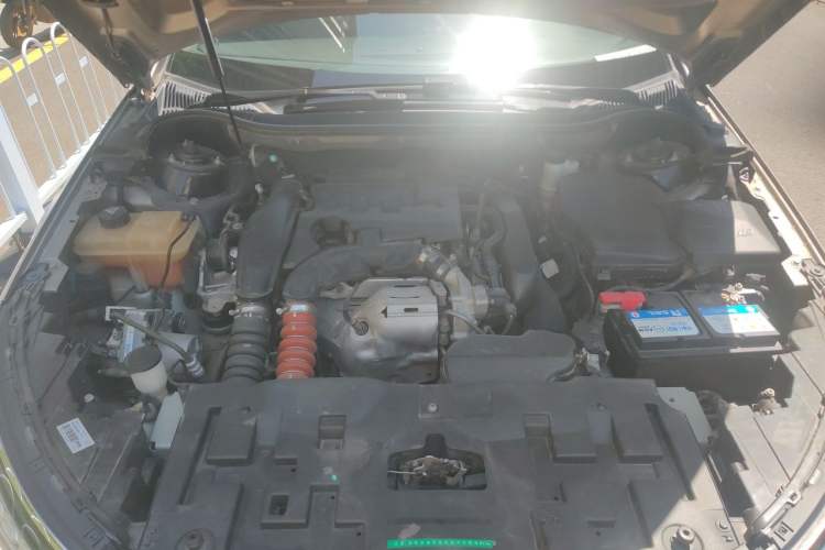 Used Citroen C5 2017 350THP Automatic Luxury Model Engine Bay