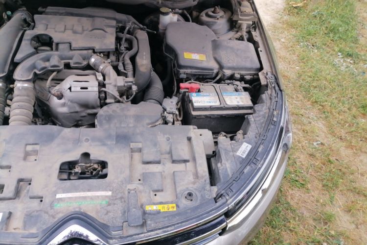 Used Citroen C5 2017 350THP Automatic Luxury Model Engine Bay Left
