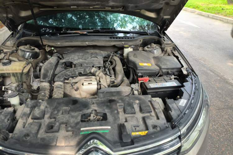 Used Citroen C5 2017 350THP Automatic Luxury Model Engine Bay Left