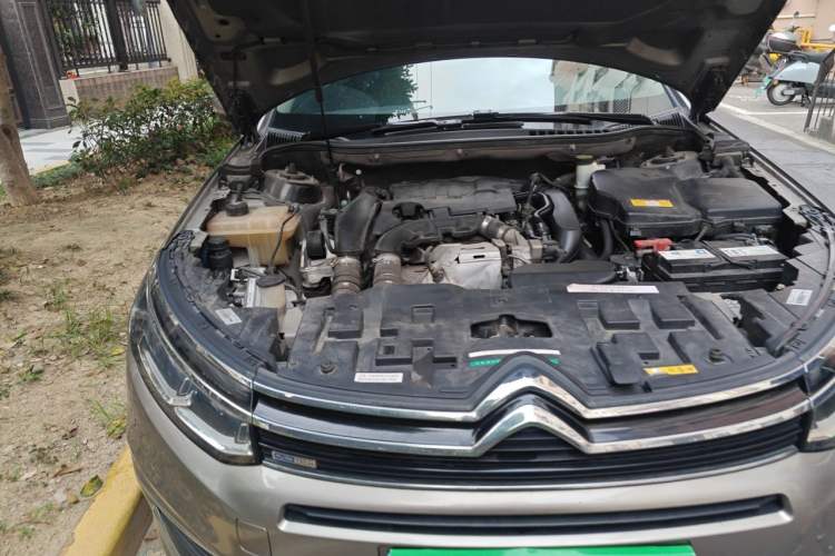 Used Citroen C5 2017 350THP Automatic Luxury Model Engine Bay Right