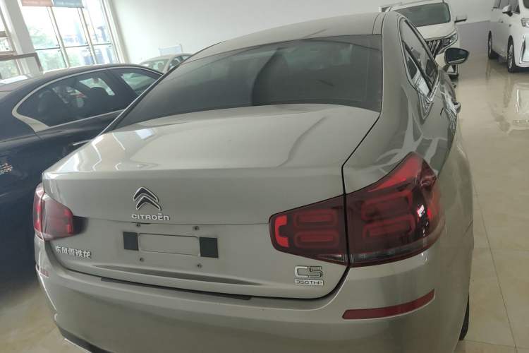 Used Citroen C5 2017 350THP Automatic Luxury Model Exterior 4