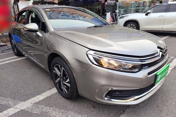 Used Citroen C5 2017 350THP Automatic Luxury Model Front Right 45 Deg