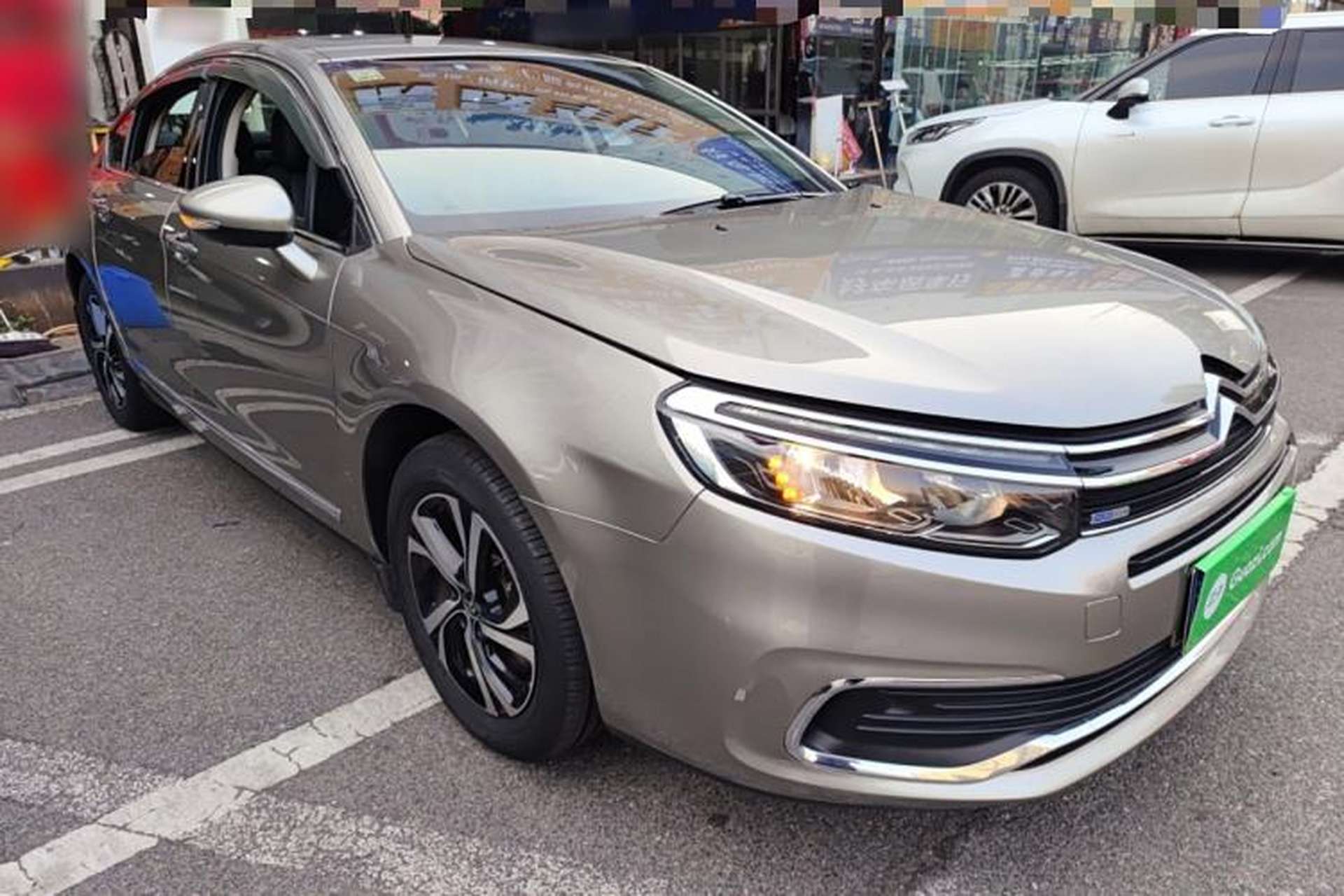 Used Citroen C5 2017 350THP Automatic Luxury Model Front Right 45 Deg