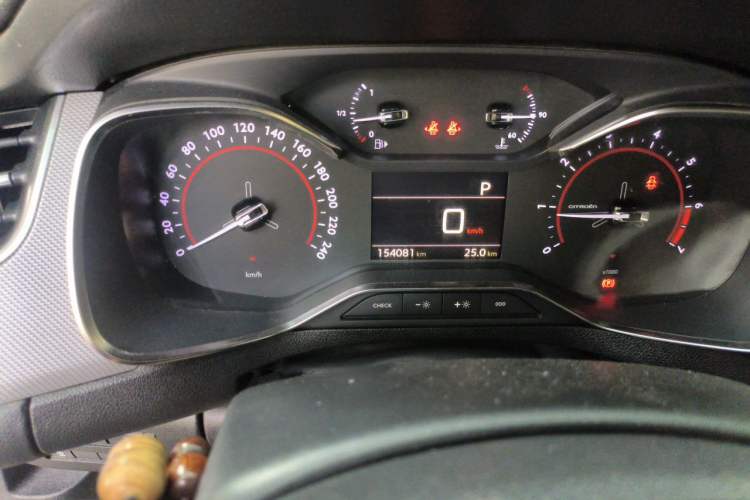 Used Citroen C5 2017 350THP Automatic Luxury Model Odometer Close Up