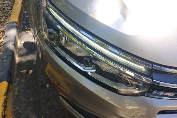 Used Citroen C5 2017 350THP Automatic Luxury Model Right Front Headlight