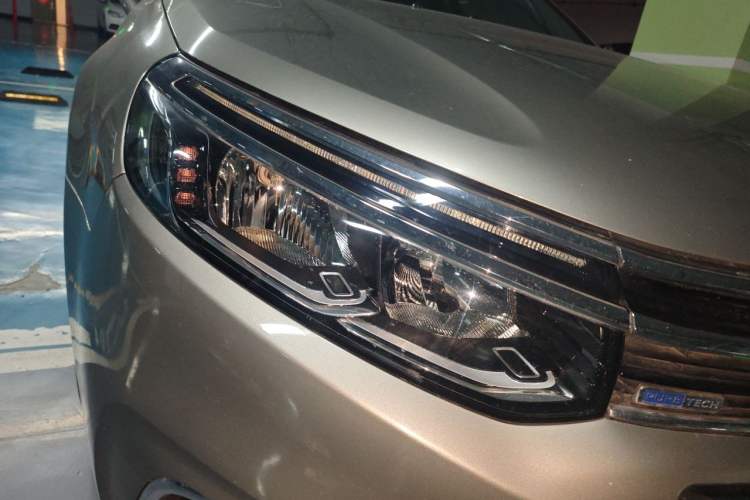 Used Citroen C5 2017 350THP Automatic Luxury Model Right Front Headlight
