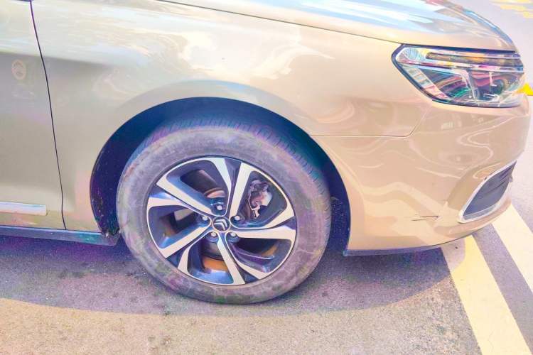 Used Citroen C5 2017 350THP Automatic Luxury Model Right Front Wheel Hub