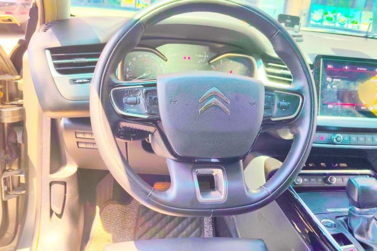 Used Citroen C5 2017 350THP Automatic Luxury Model Steering Wheel