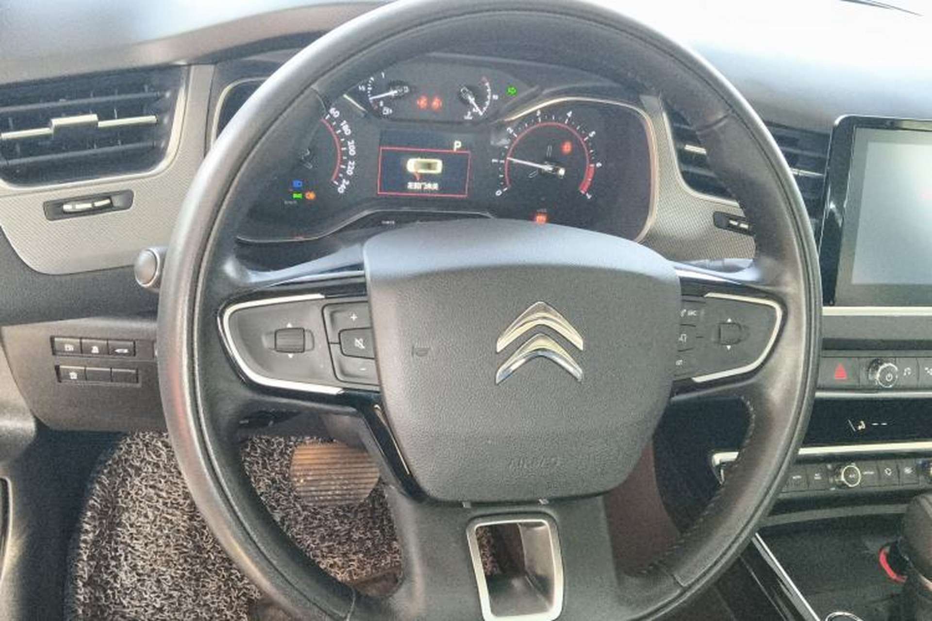 Used Citroen C5 2017 350THP Automatic Luxury Model Steering Wheel