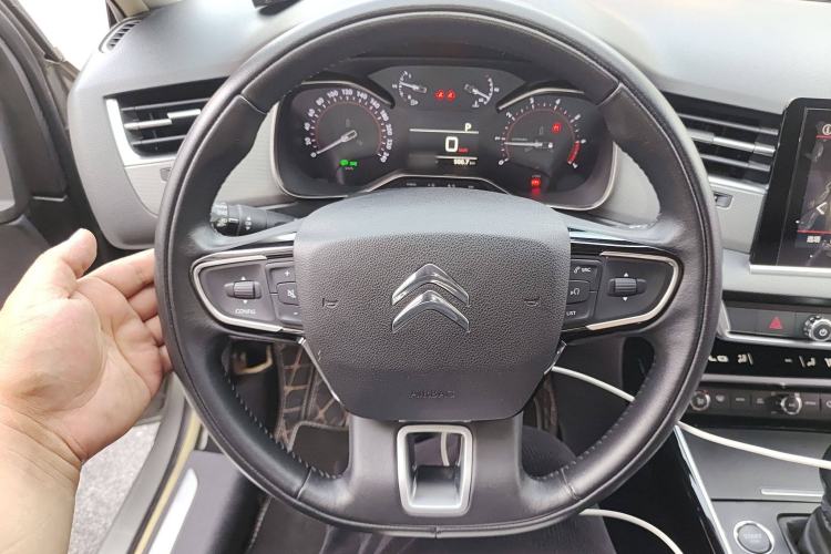 Used Citroen C5 2017 350THP Automatic Luxury Model Steering Wheel