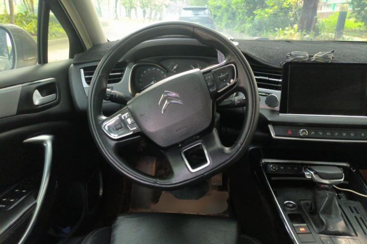 Used Citroen C5 2017 350THP Automatic Luxury Model Steering Wheel