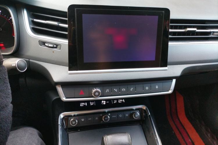 Used Citroen C5 2017 350THP Automatic Luxury Model Audio And AC Panel