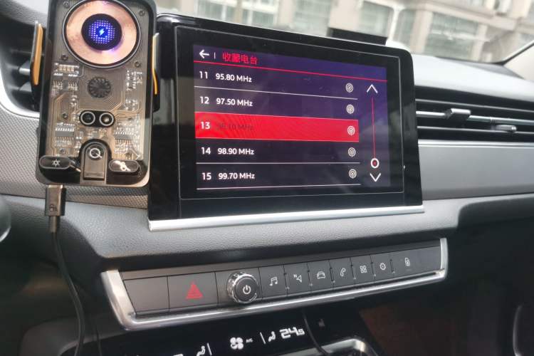 Used Citroen C5 2017 380THP Automatic Prestige Edition Audio And AC Panel