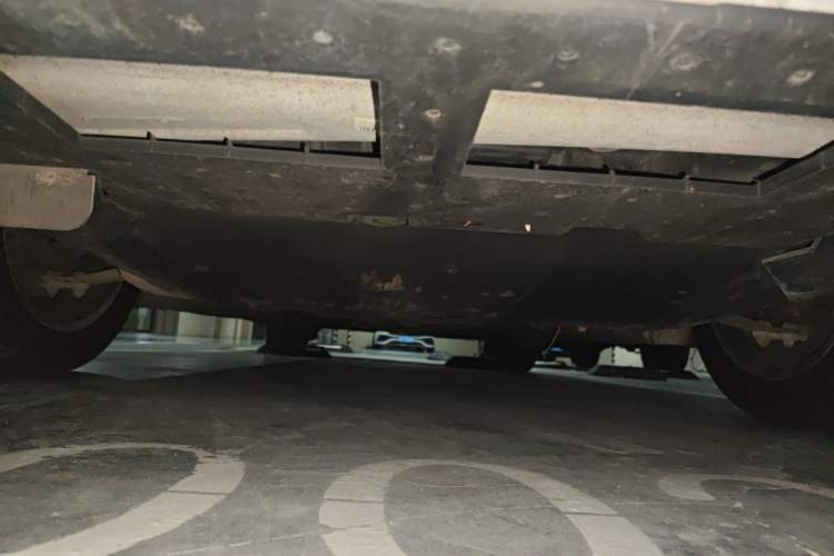 Used Citroen C5 2017 380THP Automatic Luxury Model Chassis Front