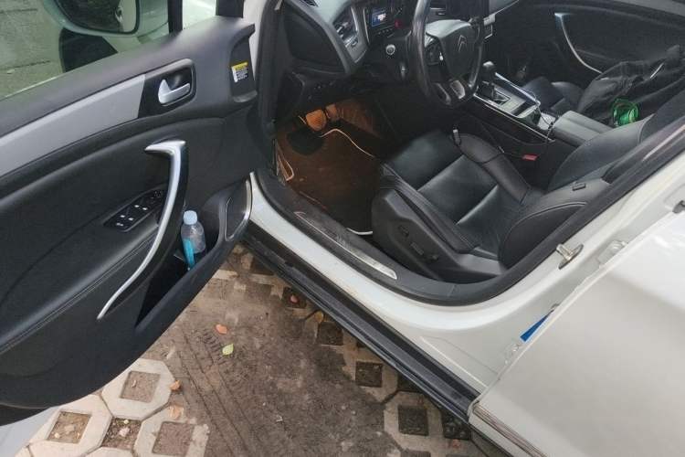 Used Citroen C5 2017 350THP Automatic Luxury Model Driver Seat