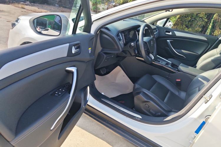 Used Citroen C5 2017 380THP Automatic Luxury Model Driver Seat