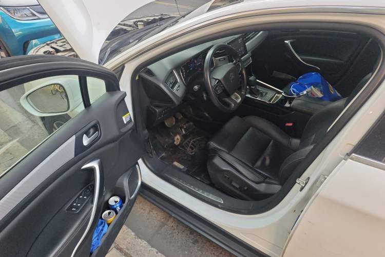Used Citroen C5 2017 350THP Automatic Luxury Model Driver Seat