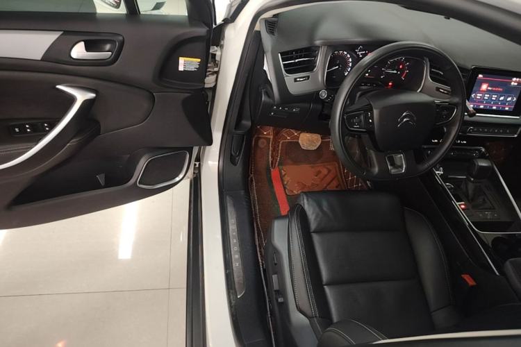 Used Citroen C5 2017 350THP Automatic Luxury Model Driver Seat