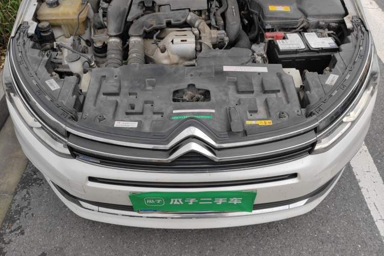 Used Citroen C5 2017 350THP Automatic Luxury Model Engine Bay