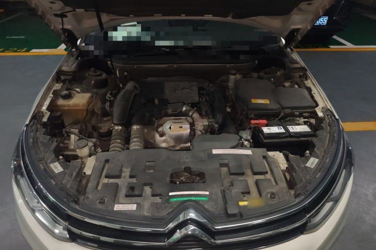 Used Citroen C5 2017 350THP Automatic Luxury Model Engine Bay