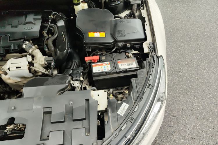 Used Citroen C5 2017 350THP Automatic Luxury Model Engine Bay Left