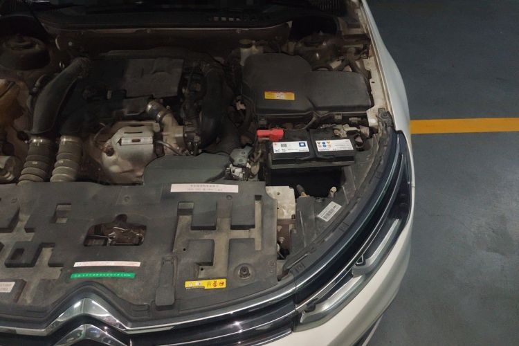 Used Citroen C5 2017 350THP Automatic Luxury Model Engine Bay Left